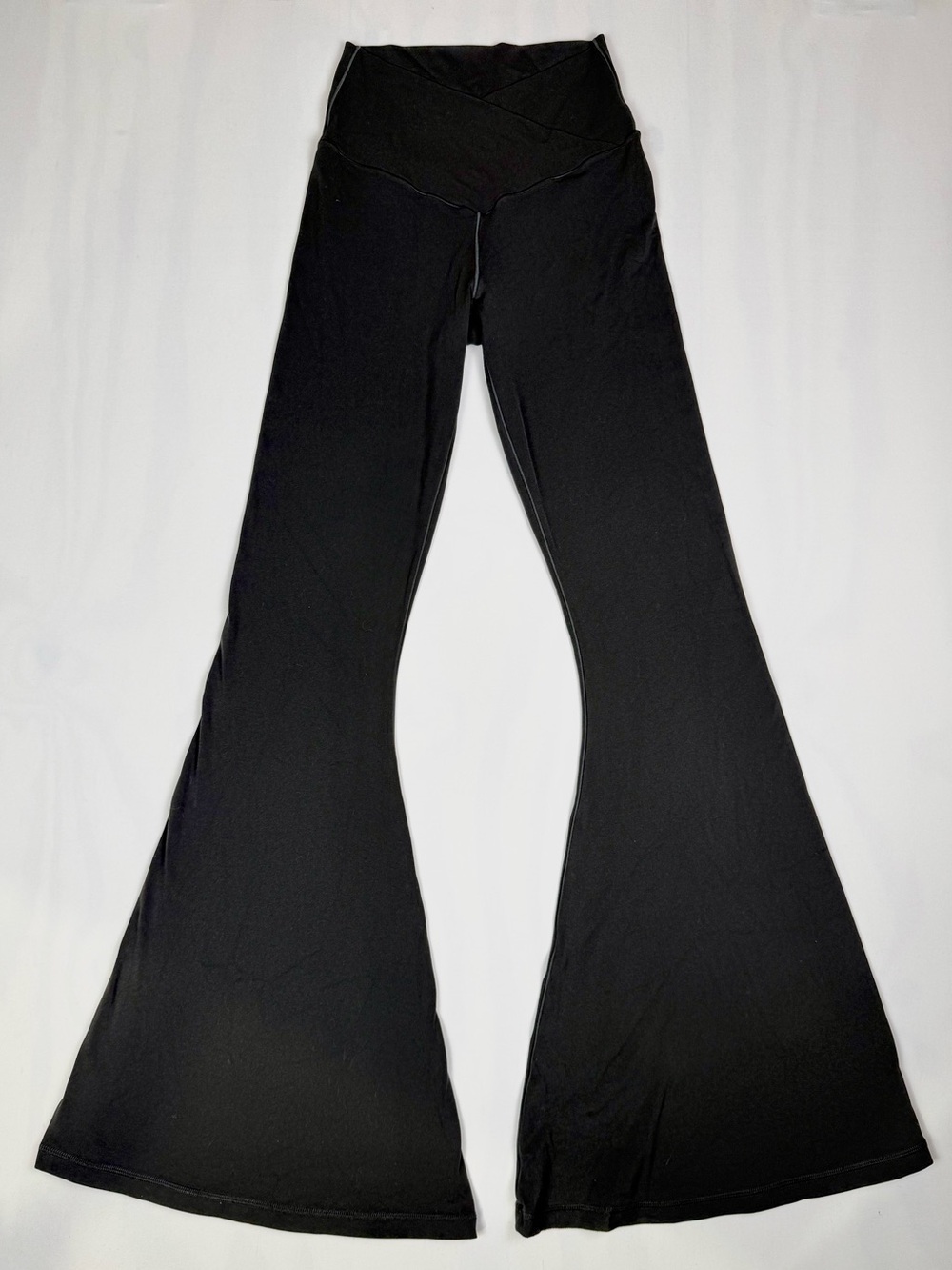 Aerie OFFLINE Real Me Super Flare Yoga Pants Black High Rise Stretch M